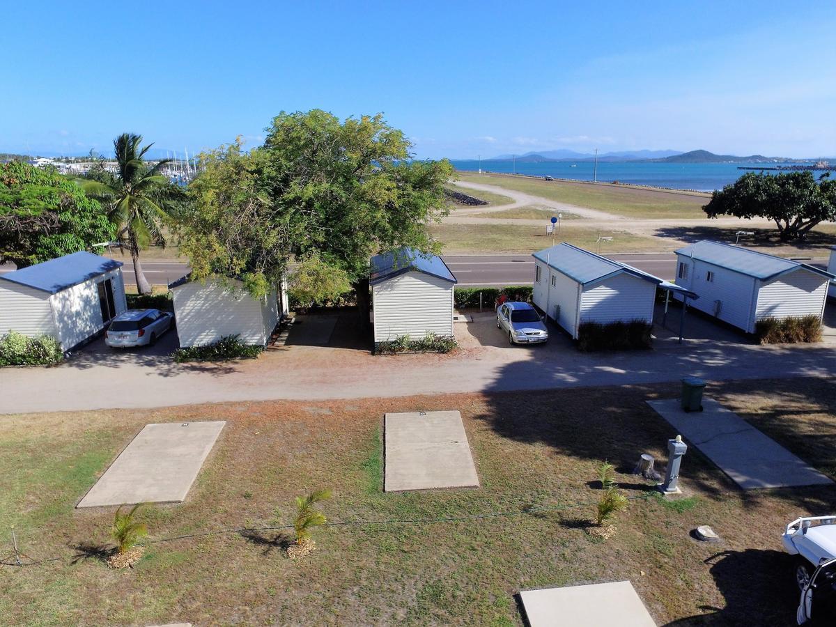 Hotel Harbour Lights Tourist Park Bowen Esterno foto